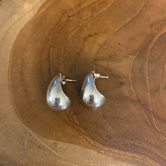 RETIRED James Avery Robin's Egg Drop Earrings, Sterling Silver - Picture 1 of 2